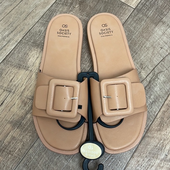 New Oasis Buckle Camel Sandals - Picture 3 of 10
